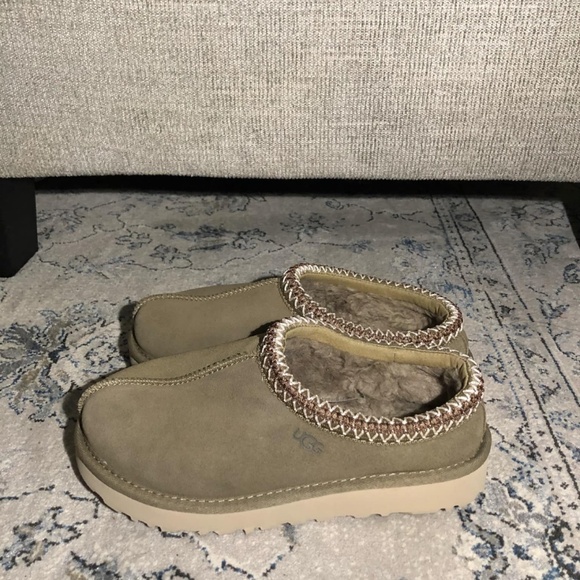 UGG Tasman Slipper Antelope - Picture 7 of 13